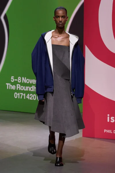 Look 14